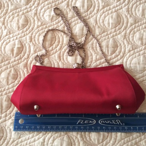 La Regale mini deep red evening bag with crystal closer. New with tags. - Picture 7 of 8